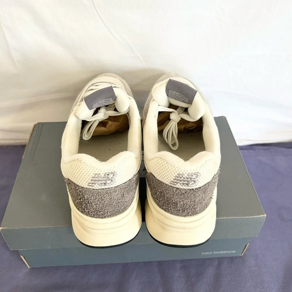 New Balance 997H Light Aluminum Team Away Grey size 10 CM997HRK 2023 PRE-OWNED - Picture 6 of 9
